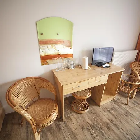 Fogl מלון